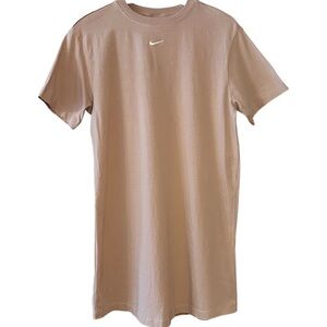 EUC Nike Woman’s Short Sleeve Pink Rose Dress